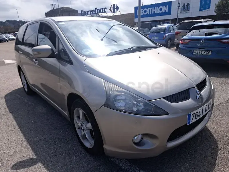 Usado Mitsubishi Grandis Intense 136 CV (100 kW) 2006 Beige Monovolumen