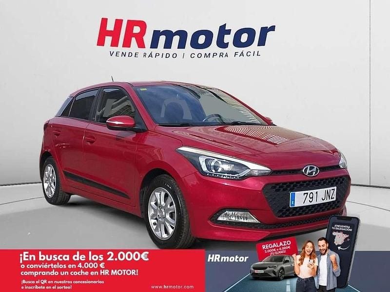 Rojo Usado 2016 Hyundai i20 Active Utilitario | 8890 € (Precio justo) - Imagen 1/4