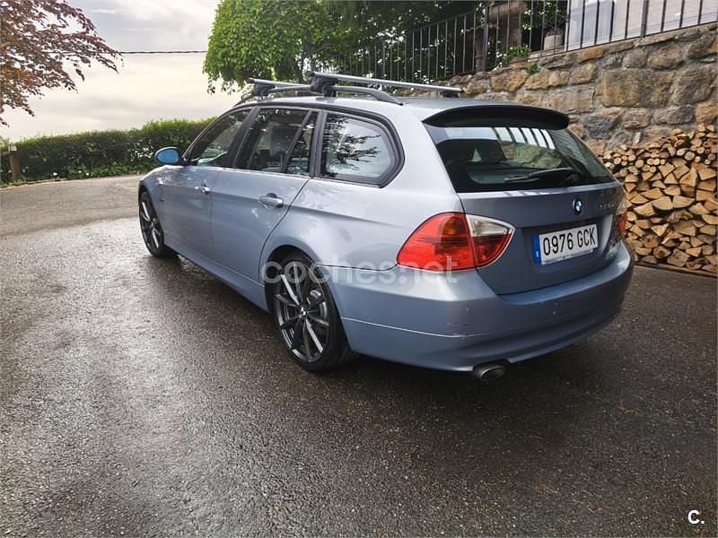 Begagnad BMW 320 163 HK (119 kW) 2008 Grå Kombi