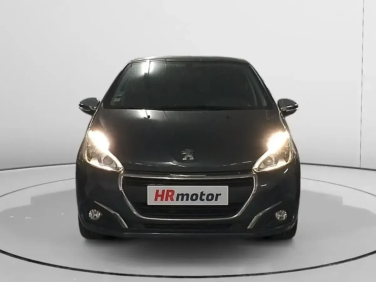 Usado Peugeot 208 Allure 82 CV (60 kW) 2017 Gris Utilitario