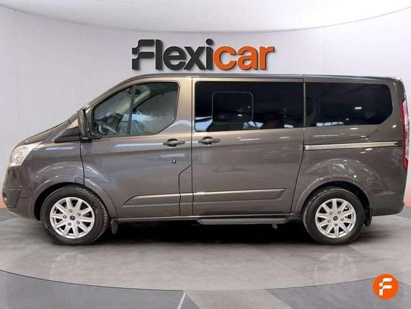 Usado Ford Tourneo Titanium 170 CV (125 kW) 2017 Gris Monovolumen