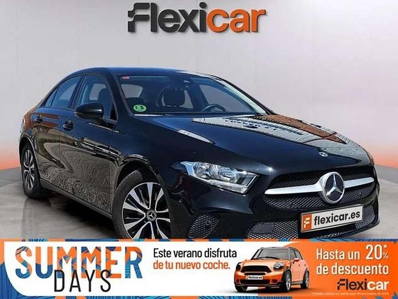 Negro Usado 2020 Mercedes A180 Utilitario | 18.690 € (Super precio) - Imagen 1/4