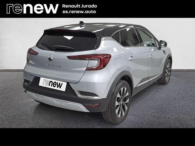 Usado Renault Captur Techno 91 CV (66 kW) 2022 Gris SUV