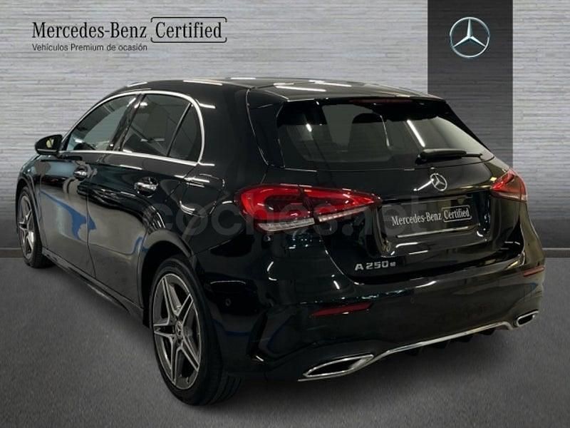 Begagnad Mercedes A250 218 HK (160 kW) 2020 Svart Sedan
