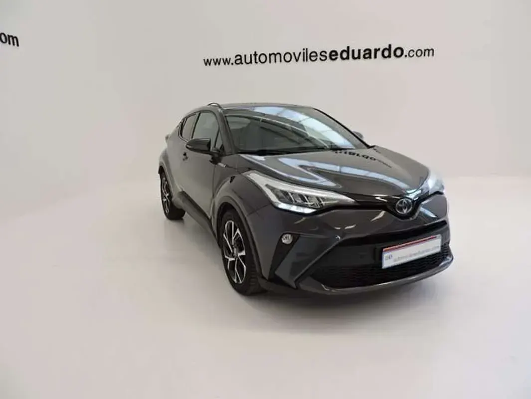 Usado Toyota C-HR Advance 184 CV (135 kW) 2021 Gris SUV