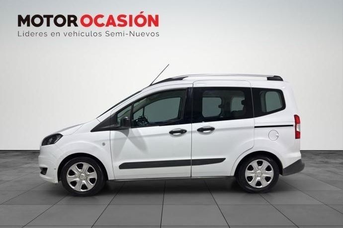 Usado Ford Tourneo Trend 100 CV (73 kW) 2015