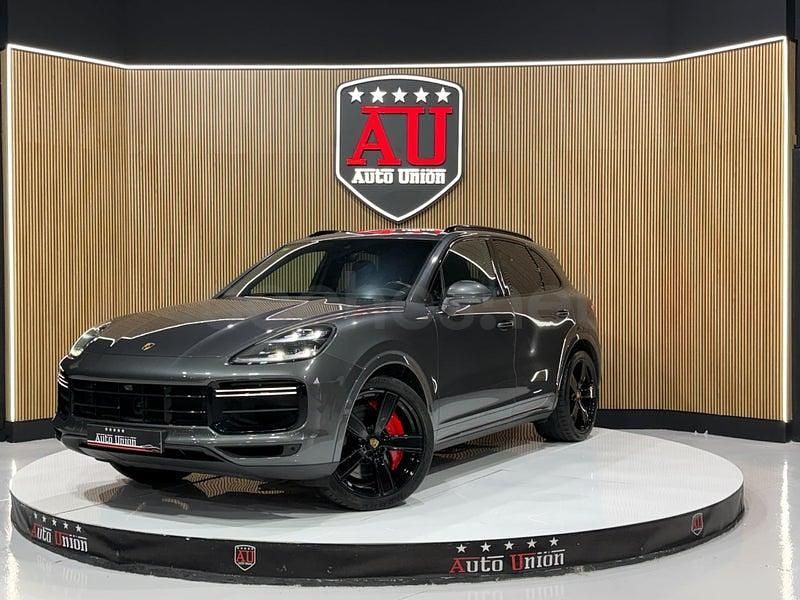 Usado Porsche Cayenne Turbo 550 CV (404 kW) 2018 Gris / plata SUV