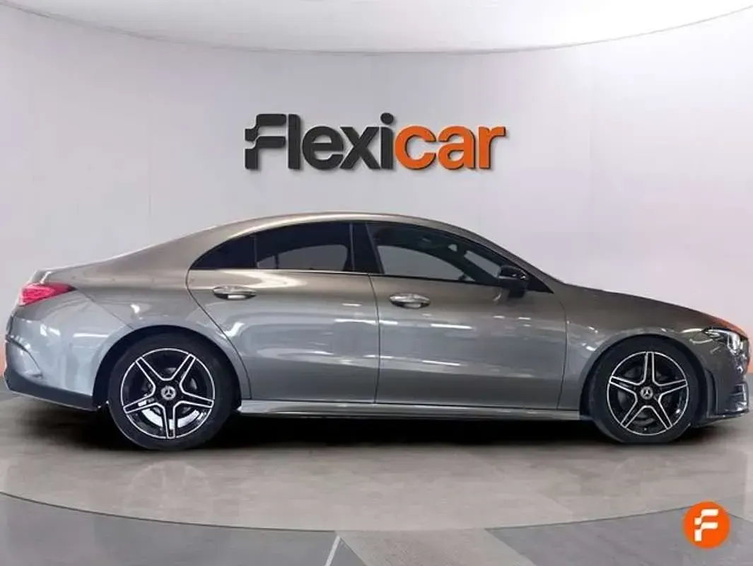 Usado Mercedes CLA180 136 CV (100 kW) 2020 Gris Berlina