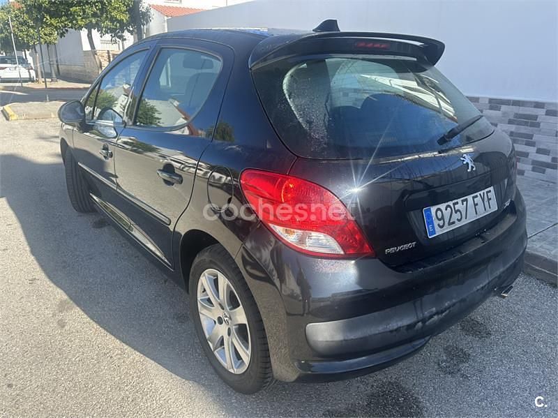 Usado Peugeot 207 Premium 120 CV (88 kW) 2007 Negro Berlina