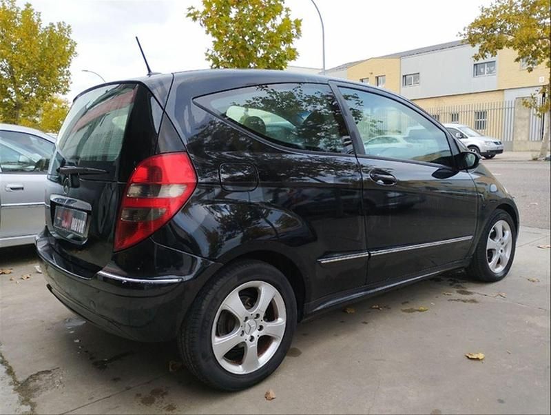Usado Mercedes A150 Avantgarde 95 CV (69 kW) 2007 Negro Berlina