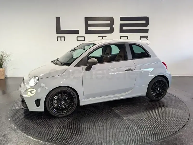 Usado Abarth 595 Competizione 180 CV (132 kW) 2018 Gris / plata Berlina