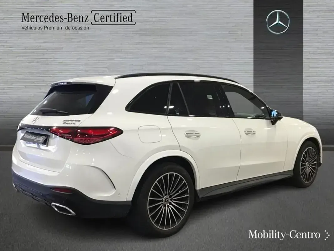 Usado Mercedes GLC220 AMG line 197 CV (144 kW) 2022 Blanco polar  pintura unicolor SUV