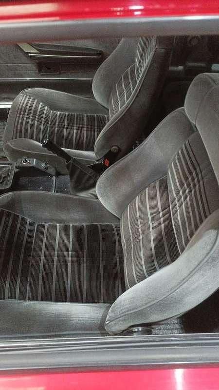 Usado Alfa Romeo Alfetta 129 CV (94 kW) 1981 Rojo Coupe