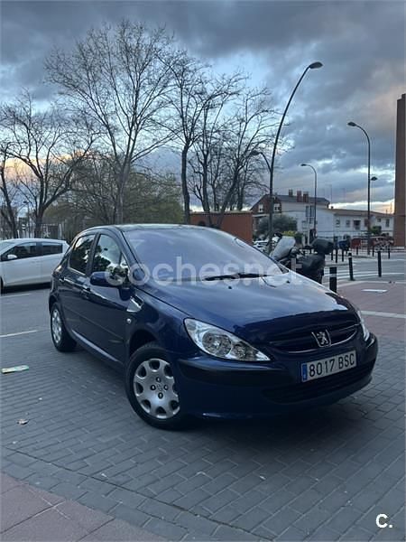 Usado Peugeot 307 90 CV (66 kW) 2002 Azul Berlina