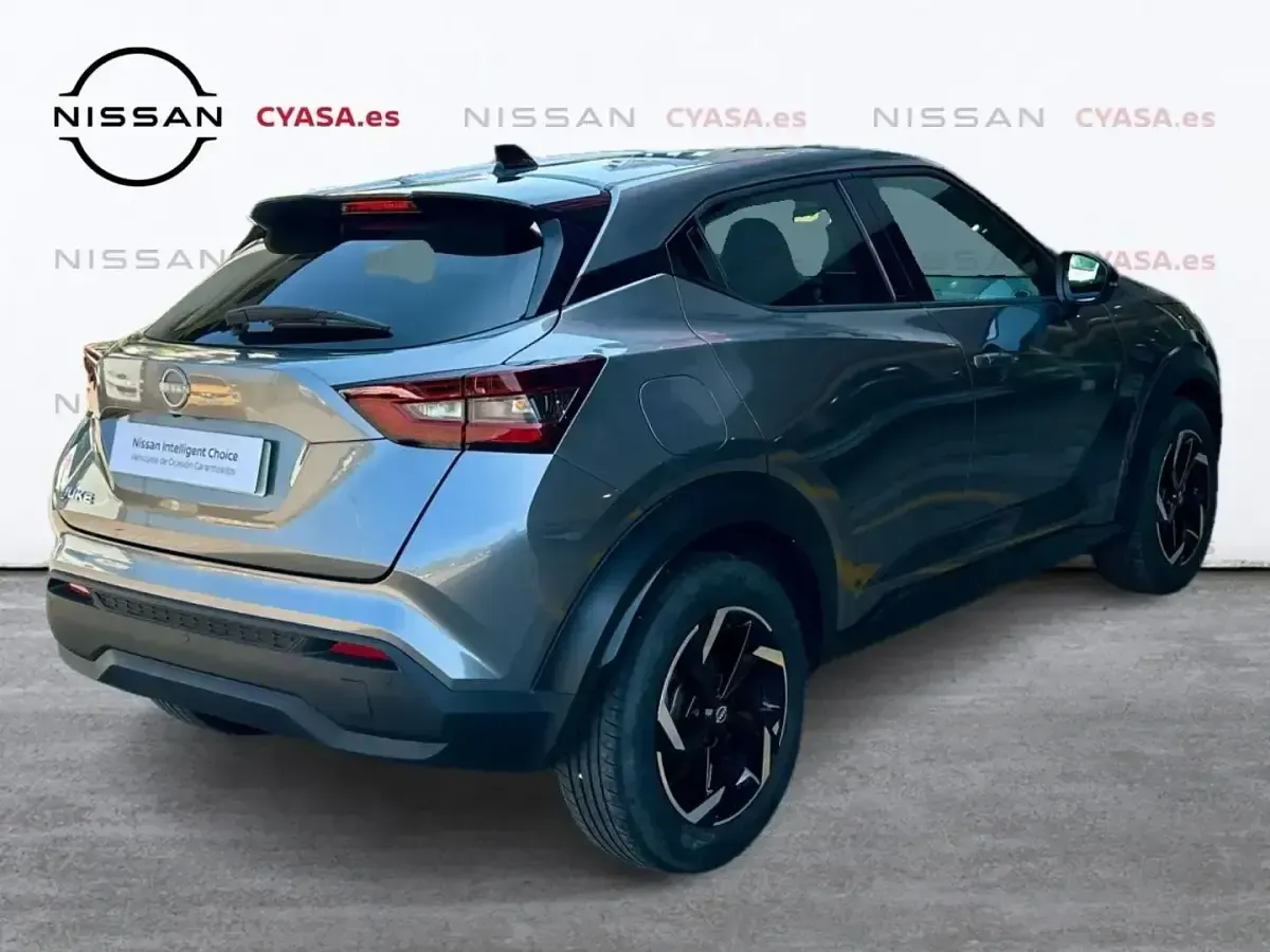 Usado Nissan Juke N-Connecta 114 CV (83 kW) 2024 Gris / plata SUV