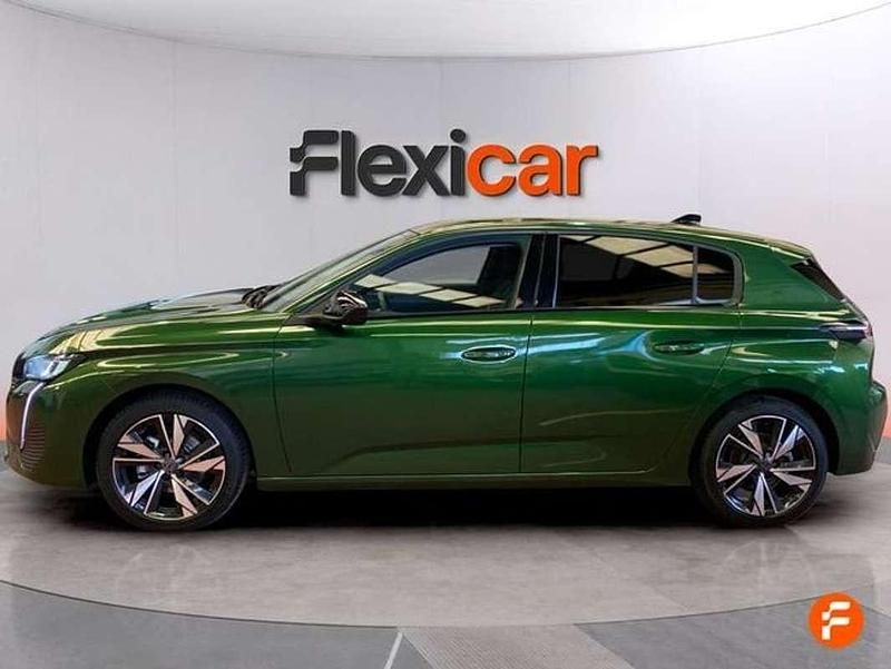 Usado Peugeot 308 Allure 131 CV (96 kW) 2022 Verde Utilitario
