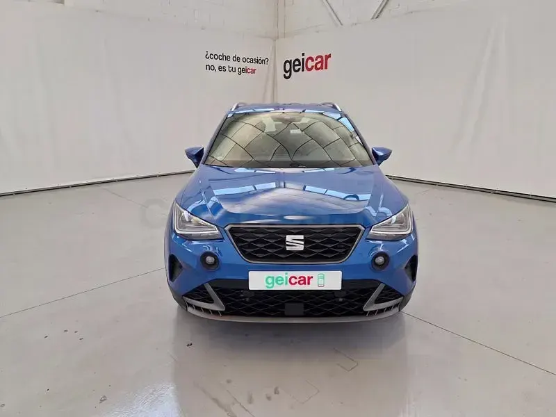 Usado Seat Arona FR 115 CV (84 kW) 2025 Azul SUV