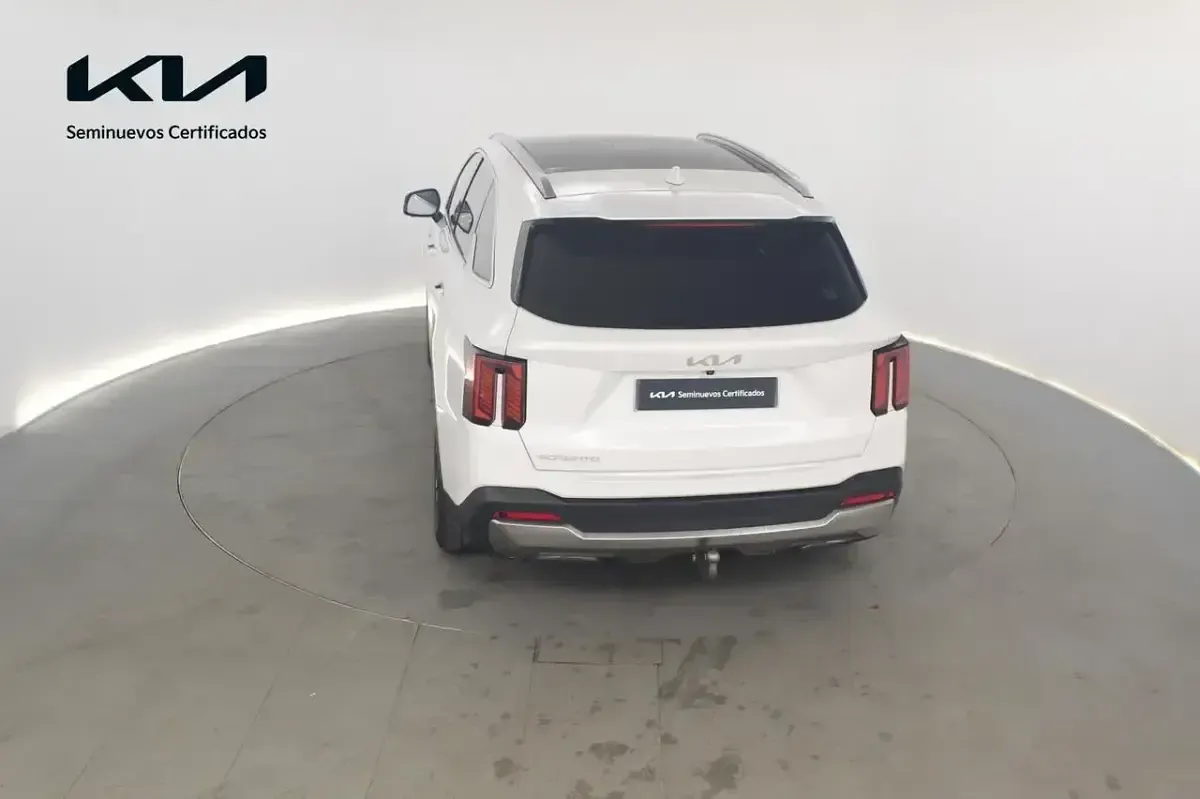 Usado Kia Sorento 194 CV (142 kW) 2024 Blanco SUV