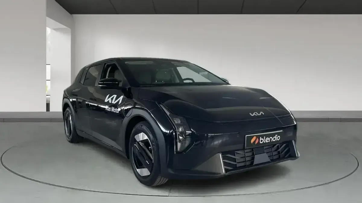 Usado Kia EV4 Launch Edition 150 kW (204 CV) 2025 Negro Berlina