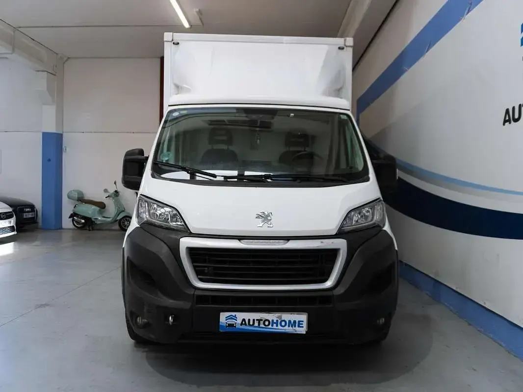 Usado Peugeot Boxer S 140 CV (102 kW) 2020 Blanco Van