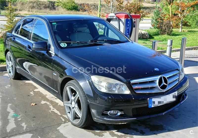 Negro Usado 2010 Mercedes C250 Avantgarde Berlina | 8000 € - Imagen 1/4