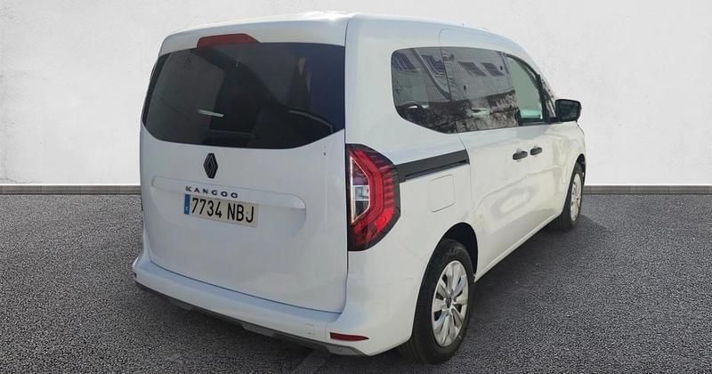 Usado Renault Kangoo 95 CV (69 kW) 2025 Monovolumen