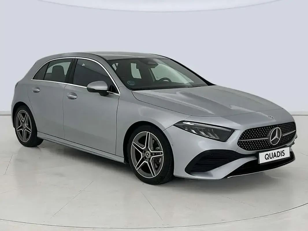 Usado Mercedes A180 Advanced 136 CV (100 kW) 2025 Gris Utilitario