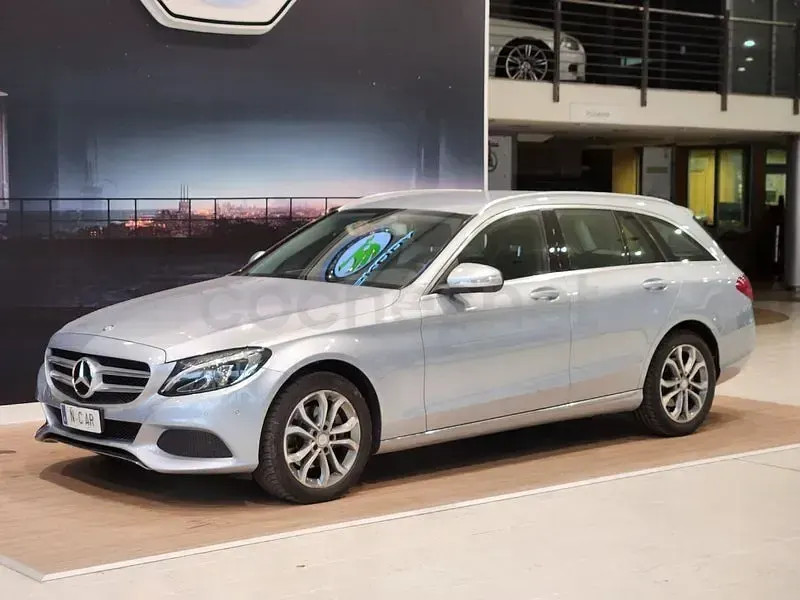 Usado Mercedes C200 184 CV (135 kW) 2015 Gris / plata Familiar