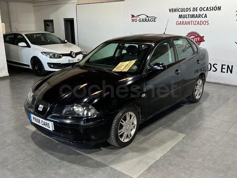 Usado Seat Cordoba Sport 130 CV (95 kW) 2006 Negro Berlina
