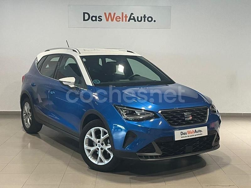 Azul Usado 2024 Seat Arona FR SUV | 19.990 € (Precio justo) - Imagen 1/4