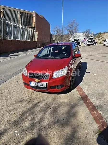 Usado Chevrolet Aveo LS 84 CV (61 kW) 2010 Rojo Berlina