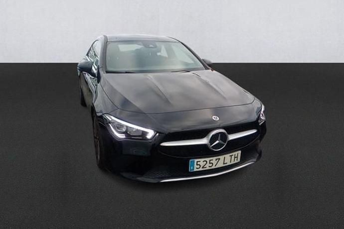 Usado Mercedes CLA220 Advantage 130 CV (95 kW) 2021 Berlina