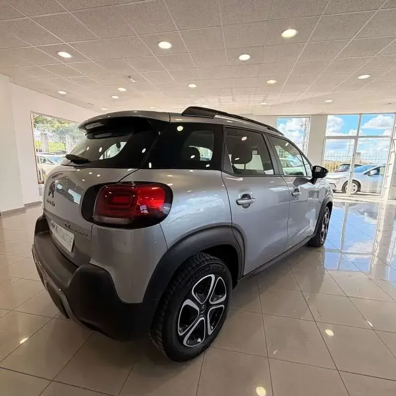 Usado Citroën C3 Aircross Shine 120 CV (88 kW) 2021 Gris SUV