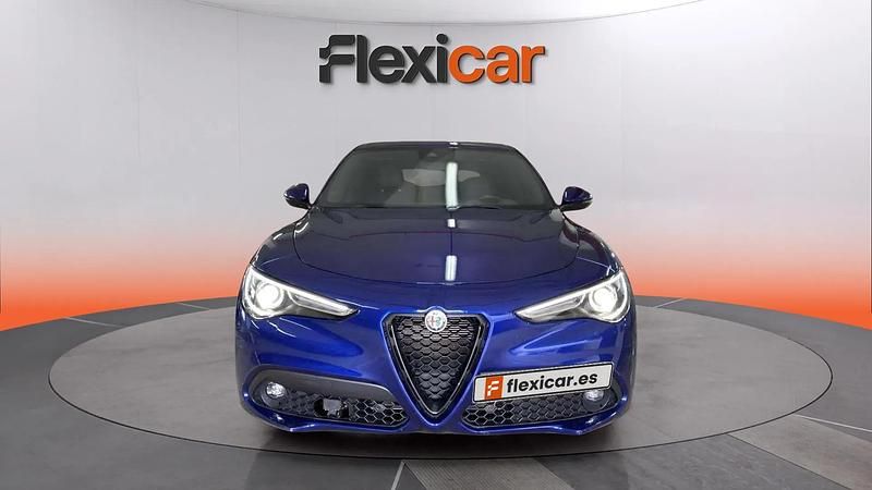Usado Alfa Romeo Stelvio Sprint 160 CV (117 kW) 2022 Azul SUV