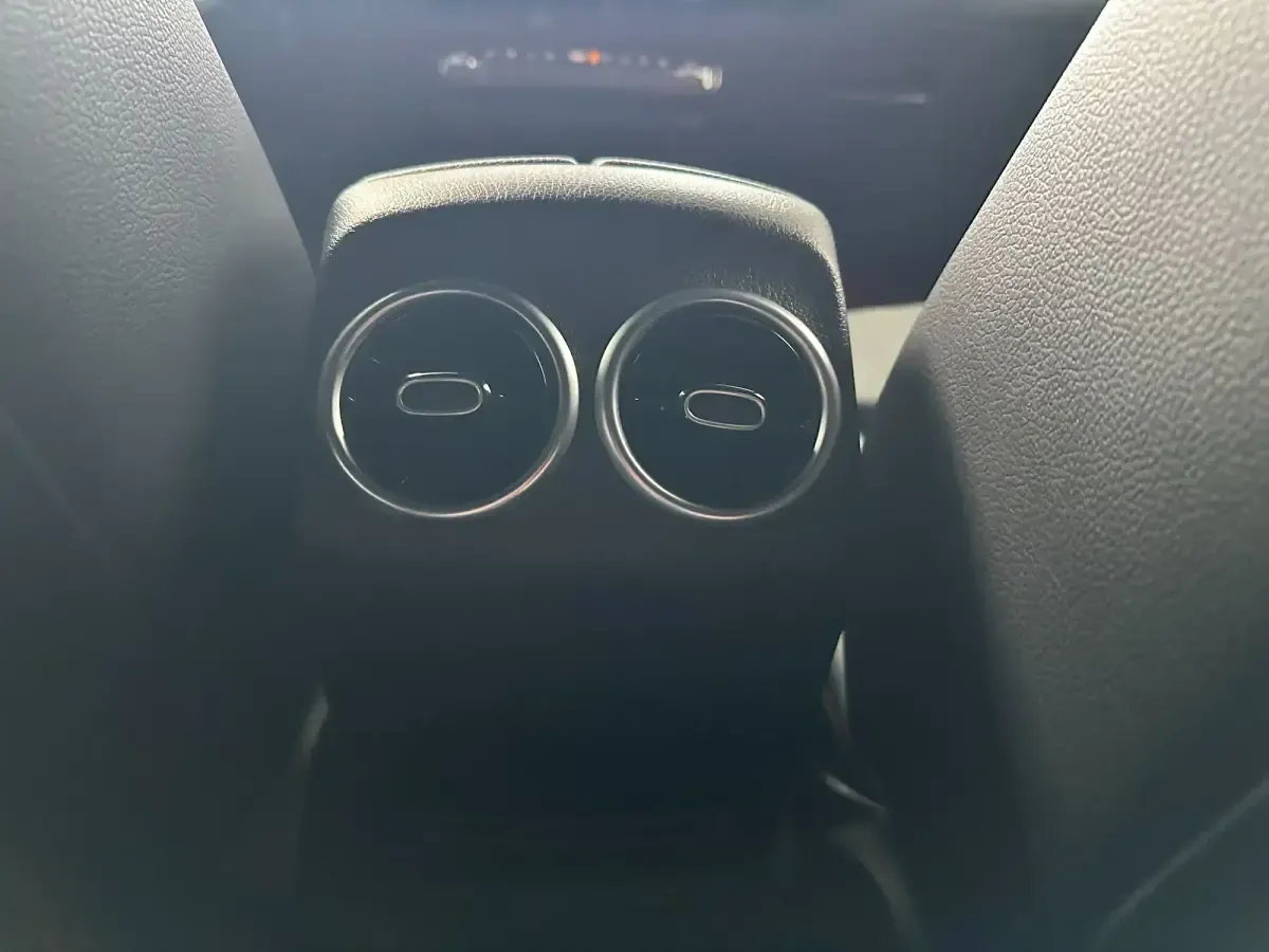 Usado Mercedes GLA250 218 CV (160 kW) 2021 Blanco SUV