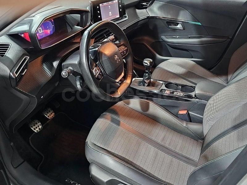 Usado Peugeot 208 Allure 100 CV (73 kW) 2020 Blanco Utilitario