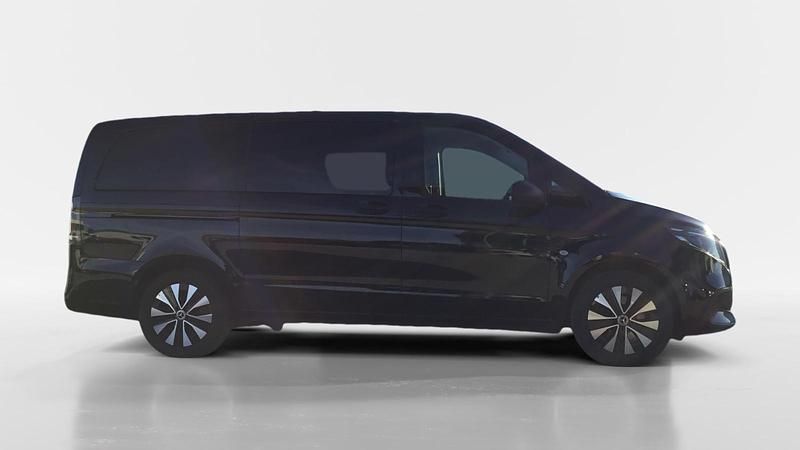Używany Mercedes Vito 163 KM (119 kW) 2024 Van