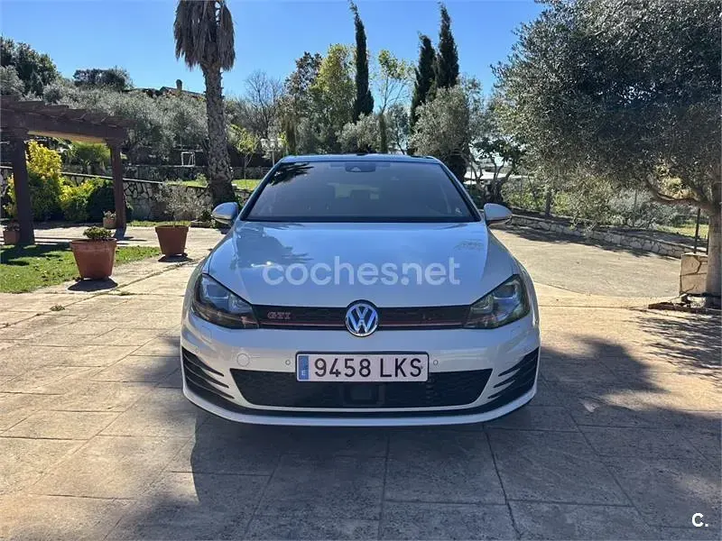 Käytetty VW Golf VII GTI 230 HP (169 kW) 2016 Valkoinen Sedan