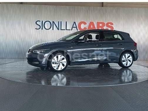 Azul Usado 2022 VW Golf VIII Life Berlina | 22.900 € (Precio justo) - Imagen 1/4