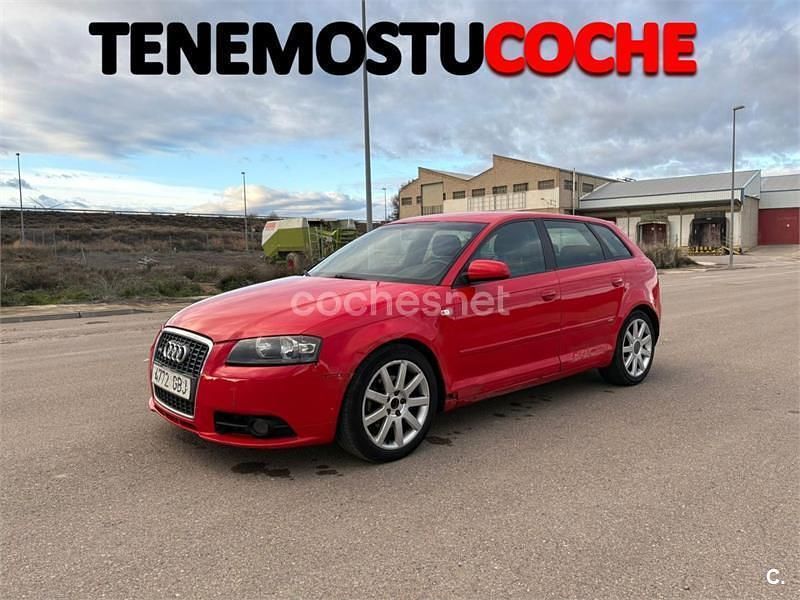 Usado Audi A3 Ambiente 140 CV (102 kW) 2008 Rojo Utilitario