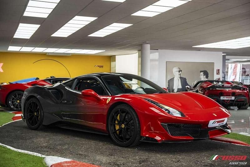 Usado Ferrari 488 721 CV (530 kW) 2019 Bicolor nero daytona rosso co Coupe