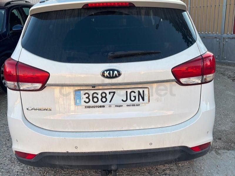 Usado Kia Carens 135 CV (99 kW) 2015 Blanco Monovolumen
