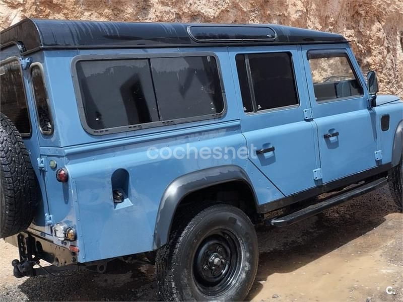 Usado Land Rover Defender SE 122 CV (89 kW) 2010 Azul Familiar