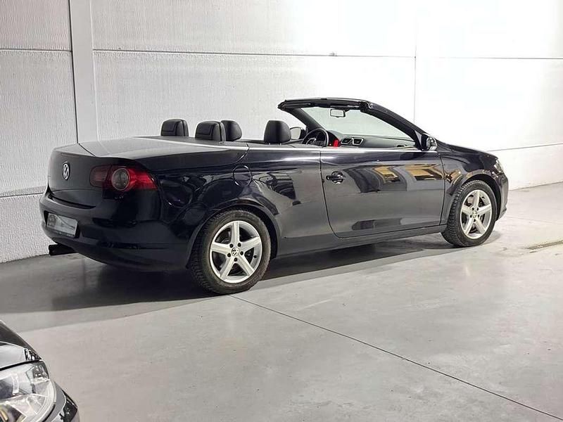 Usado VW Eos 200 CV (147 kW) 2007 Negro Descapotable