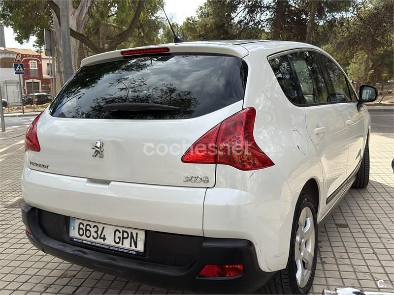 Usado Peugeot 3008 Premium 110 CV (80 kW) 2009 Blanco Berlina
