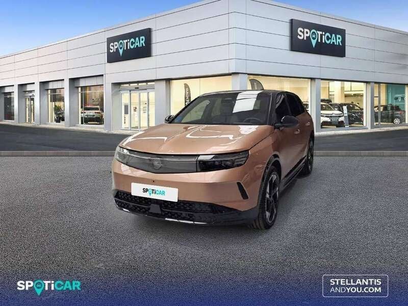 Beige Usado 2025 Opel Grandland Electric SUV | 35.900 € (Precio justo) - Imagen 1/4