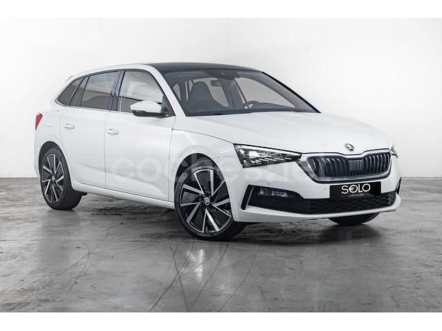 Blanco Usado 2022 Skoda Scala Sport Utilitario | 15.990 € (Buen precio) - Imagen 1/4