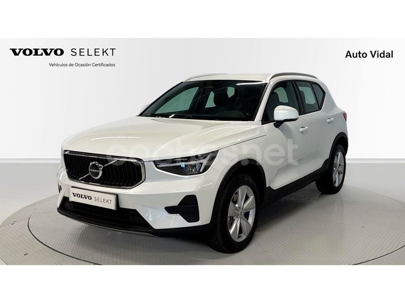 Blanco Nuevo 2025 Volvo XC40 Core SUV | 39.400 € (Precio justo) - Imagen 1/4