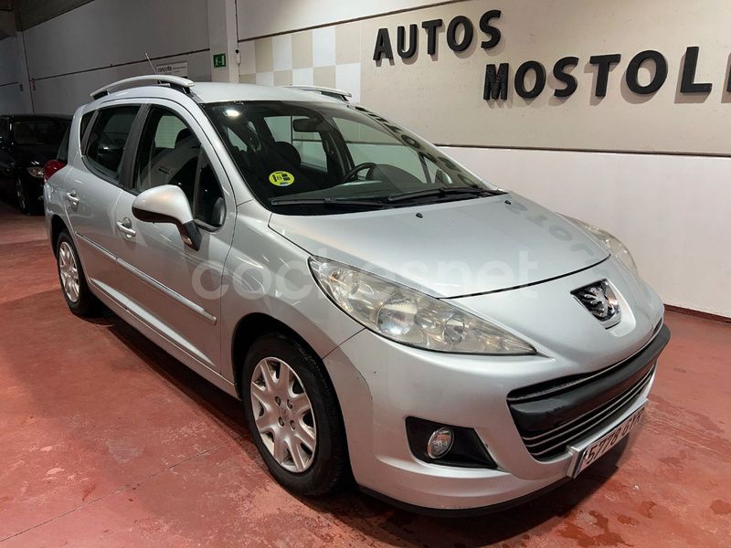 Gris / plata Usado 2010 Peugeot 207 Familiar | 3995 € (Precio justo) - Imagen 1/4