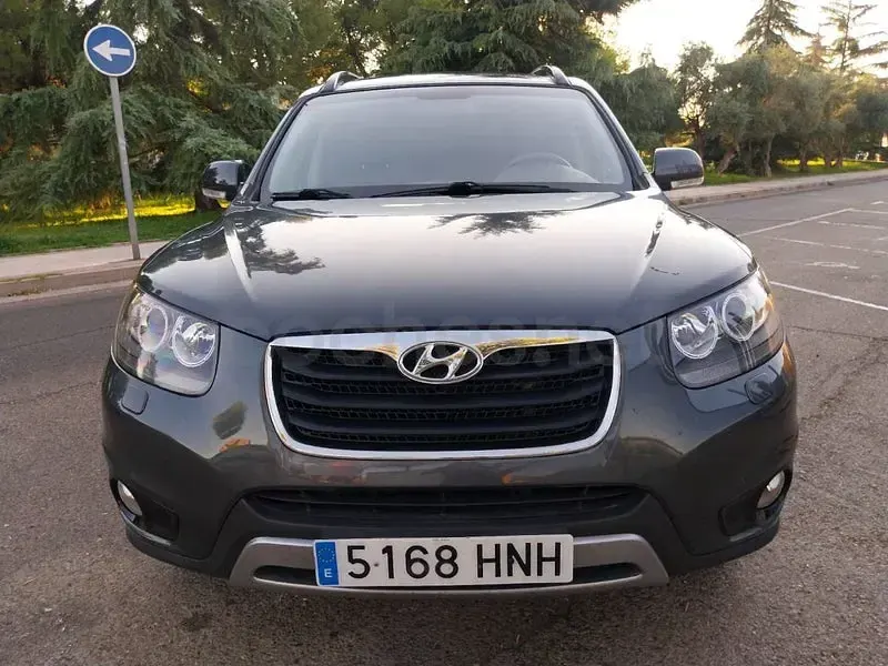 Usado Hyundai Santa Fe Style 197 CV (144 kW) 2012 Gris / plata SUV